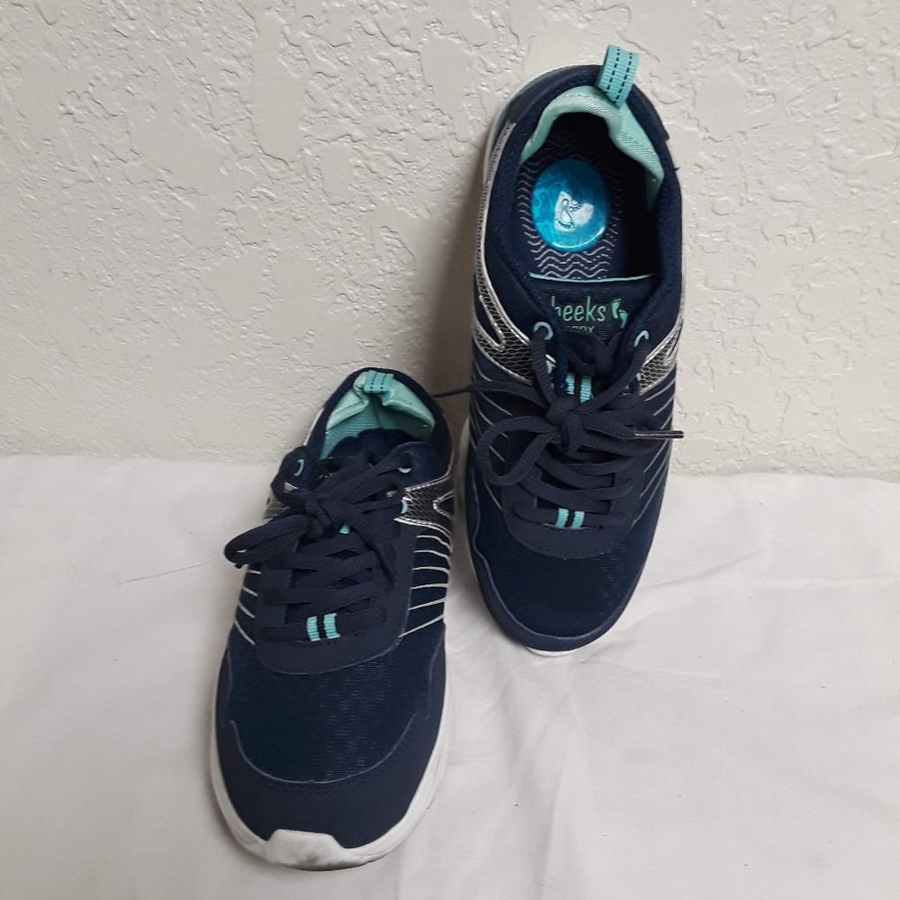 Cheeks Blue/Grey Sneakers Women's size 6.5